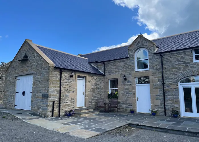 Grainbank Mews